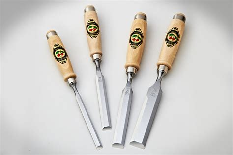 two cherries chisel set